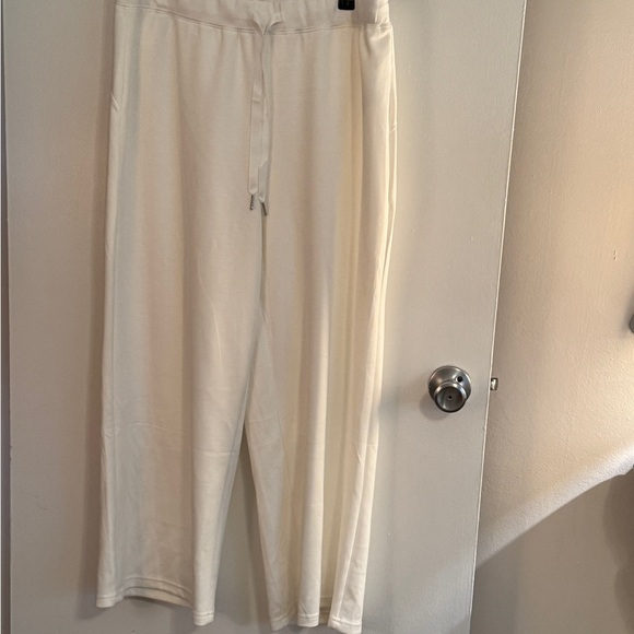 Cream Athleisure Wide Leg Pants super soft to feel pants NWOT - Picture 1 of 7